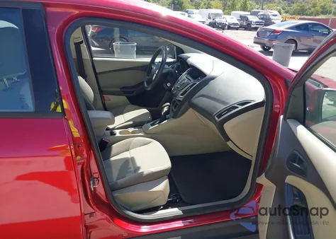 2012 Ford Focus Se z USA, uszkodzony, nr VIN 1FAHP3K29CL411467